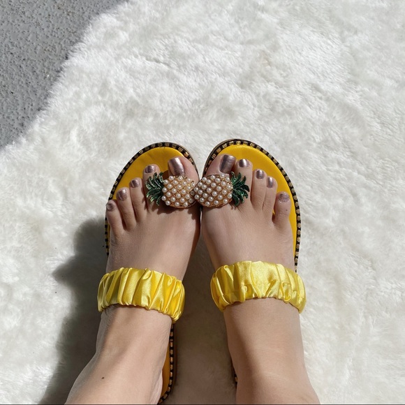 pearl pineapple satin stretchy strap sandals sale - Picture 1 of 4